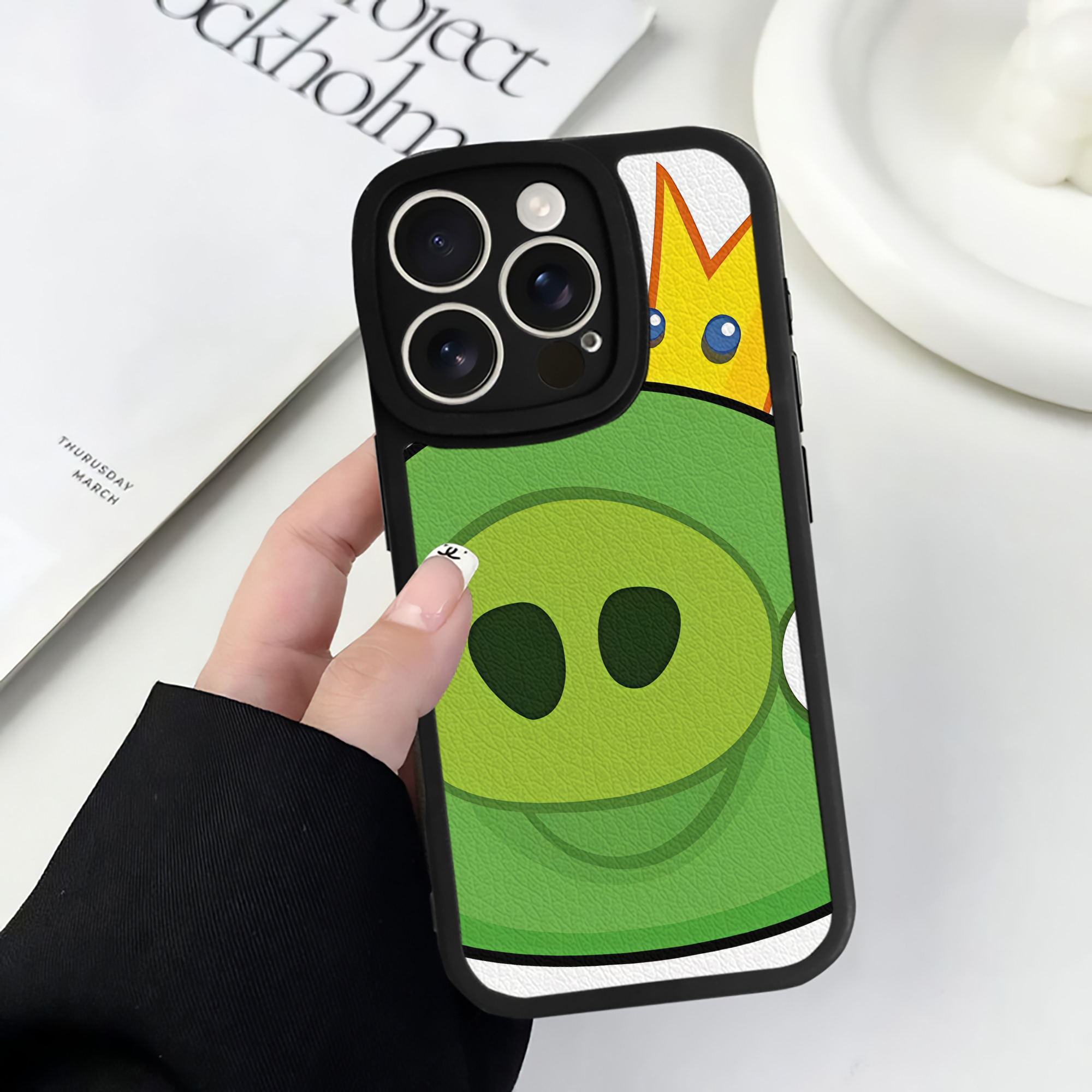 （画像用） Angry Birds アングリーバード 【iPhone 16シリーズ対応】シリコンスマホケース（レザー調） 材質：シリコン
